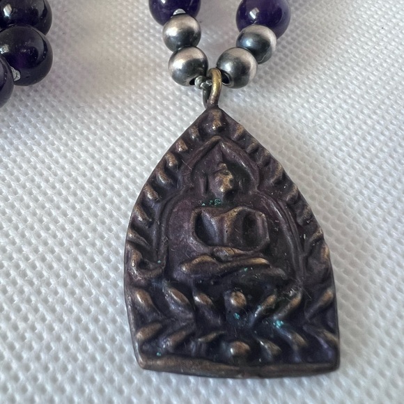 Handmade Amethyst and Navajo Pearl Mala Necklace - Picture 4 of 7